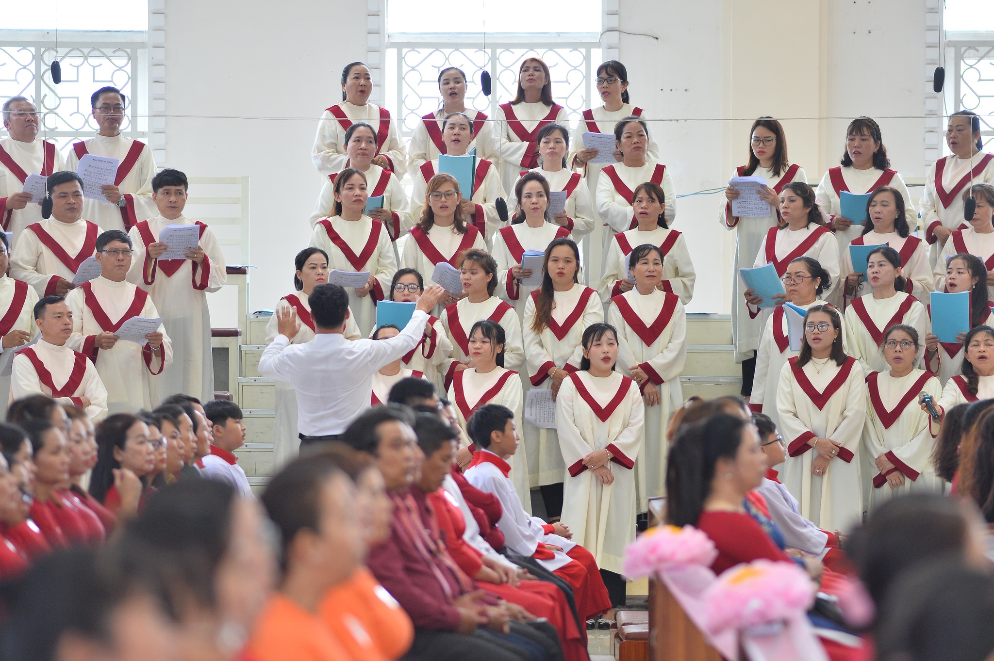 Ban Thánh nhạc giáo hạt Biên Hòa mừng bổn mạng
